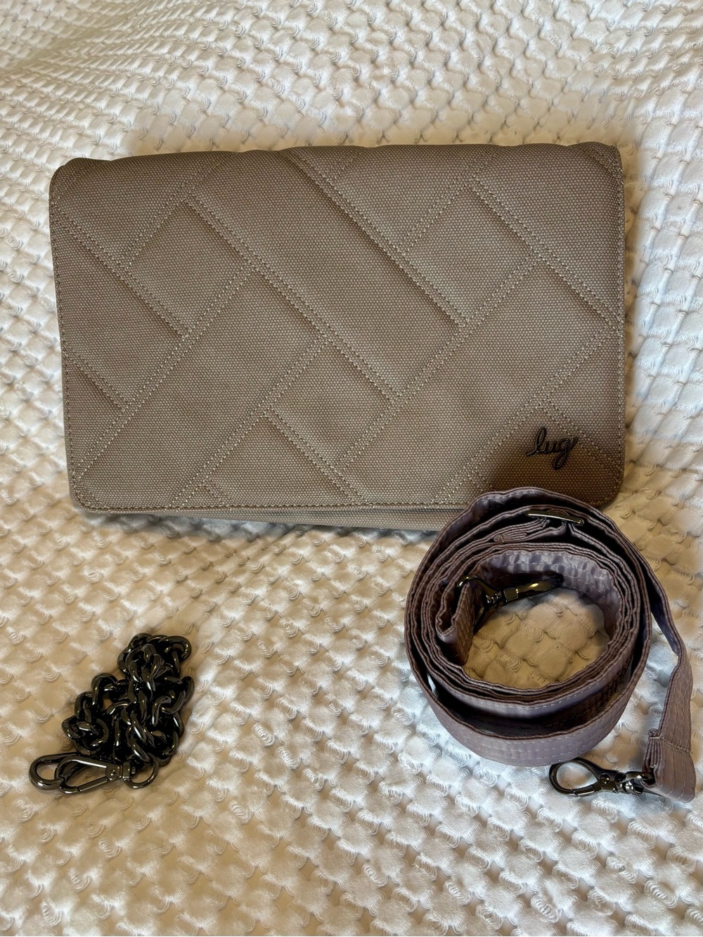 Lug matte luxe Pearl Huddle-Chain included